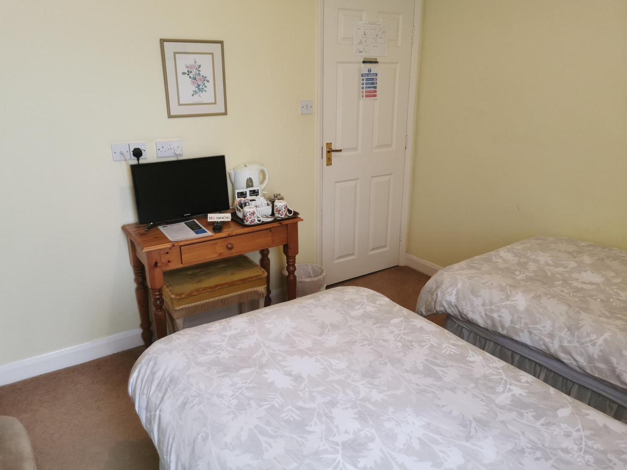 Black Swan Guest House Marton  Стая снимка