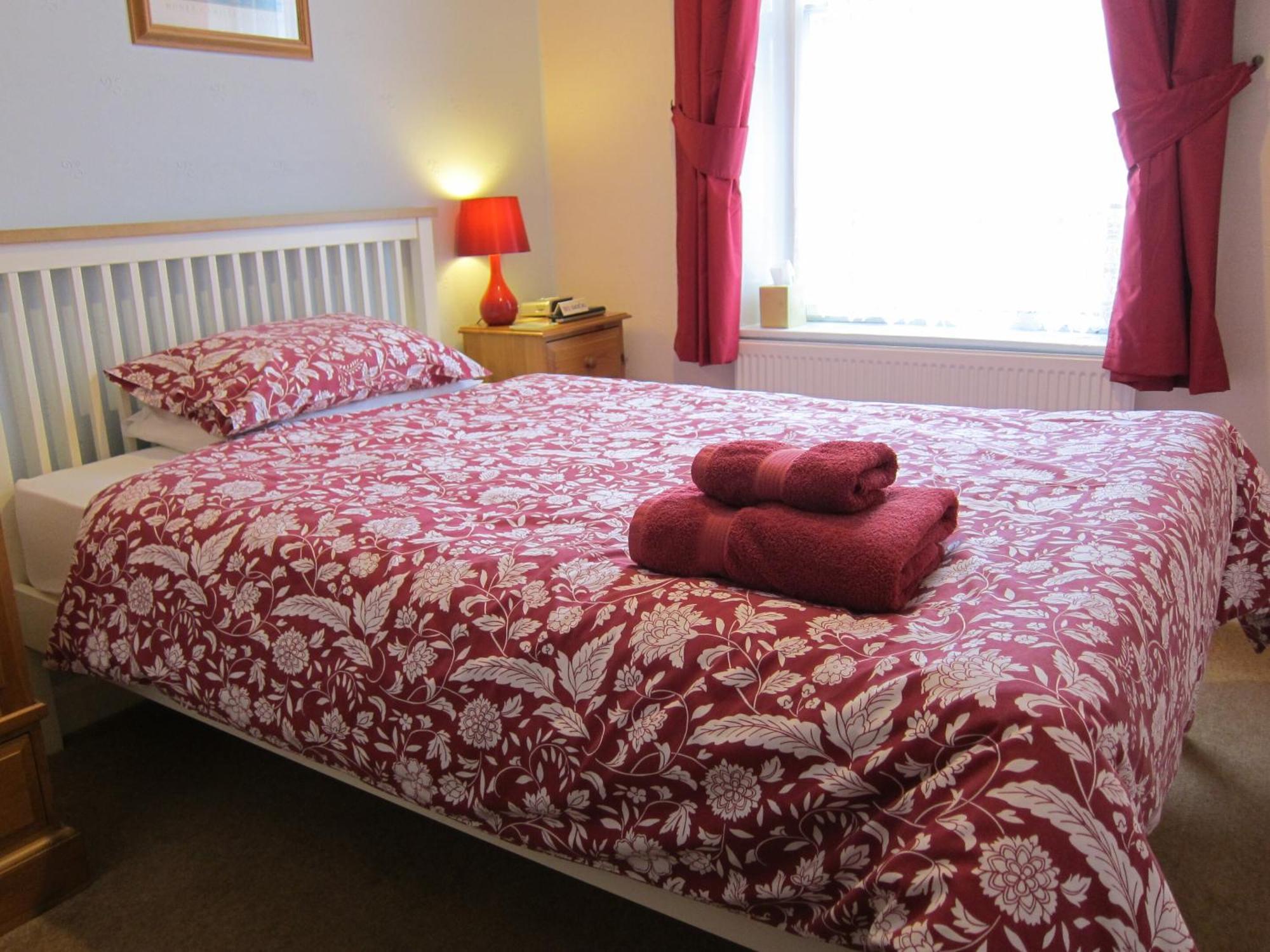Black Swan Guest House Marton  Екстериор снимка